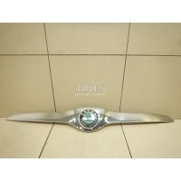 Молдинг капота VAG Yeti (2009 - 2018) 5L0853633