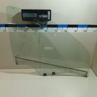 Стекло двери передней правой Renault Sandero (2009 - 2014) 8200733026