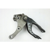 Лапа подушка кпп opel astra k 13364129