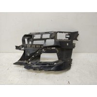 Кронштейн бампера BMW 8er G15 2018-2022 51118074787