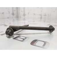 Болт постели коленвала Porsche Cayenne 955 2006 94810119102, 94810119100
