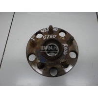 Ступица задняя Toyota RC 2014 4241030020