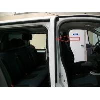 Уплотнитель отправка центральная правый vivaro trafic iii