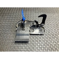 Крюк капота Volkswagen Passat CC 2012 3C8823480