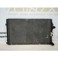 Радиатор охлаждения двигателя Volkswagen Golf 6 5K1 2008-2012 1K0121253BB
