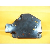 Audi q3 8u крышка шасси опора 5n0131331