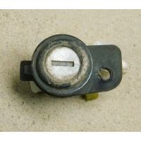 Личинка багажника daewoo nexia 93747059