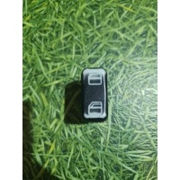 Кнопка стеклоподъемника Mercedes-Benz Axor 2004 0035456607