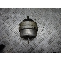 Подушка крепления двигателя Audi A4 1998 8d0199379g