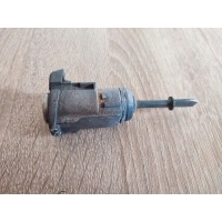 Личинка замка дверь passat b5 3b0837167e / 168d