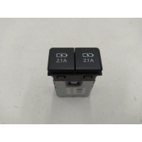 Блок управления USB Toyota RAV 4 5 (XA50) (2018-2023) 2021 8553215010