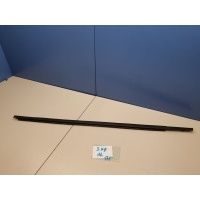 Накладка стекла передней левой двери Suzuki SX4 2006-2013 8382179J00