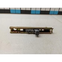 Механизм регулировки ремня безопасности Renault Clio II/Symbol (1998 - 2008) 8200684044