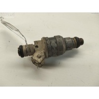 Форсунка топливная Volkswagen Passat B4 1994 037906031J