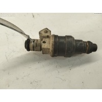 Форсунка топливная Volkswagen Passat B4 1994 037906031J