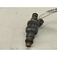 Форсунка топливная Volkswagen Passat B4 1995 037906031J