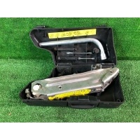 Домкрат Audi A6 C5 (S6,RS6) 2000 4Z7012113, 8L0011031A