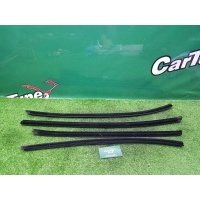 Бархотки стекол AUDI A3 8P 2009 8P4837479, 8P4837480, 8P4839479, 8P4839480
