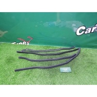 Уплотнители дверей AUDI A3 8P 2009 8P4837671