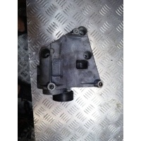 кронштейн компрессора кондиционера BMW X5 2005 7512556