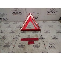 знак аварийной остановки Audi Q5 2010 8K0860251