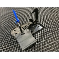 Крюк капота Volkswagen Passat CC 2012 3C8823480