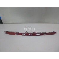 Накладка крышки багажника Toyota Camry V70 2017 7680133670D1