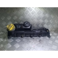 Клапанная крышка Renault Scenic 2003-2009 2008 8200433603