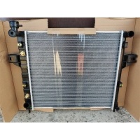 радиатор охлаждения JEEP GRAND CHEROKEE (WJ) 1999-2004 JEEP GRAND CHEROKEE (WJ) 1999-2004 52079428AD, Совместимые OEM номера 10-25285-SX,301010,32311005,52079428,52079428AB,52079428AD,52079428AE,JP0