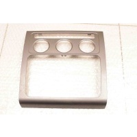 Рамка магнитолы Volkswagen Touran 2003-2010 1T0858071LV80