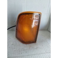 Volkswagen jetta i mk1 поворотник правая передняя 161953082