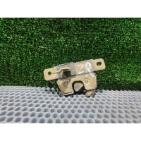 Замок крышки багажника Volkswagen Passat B2 1986 321827506A