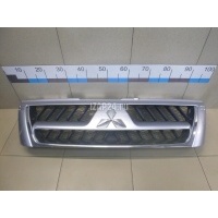 Решетка радиатора Mitsubishi Pajero/Montero III (V6, V7) (2000 - 2006) MN117202HB