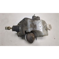 Цилиндр тормозной главный Mitsubishi Pajero / Montero 2000-2006 2003 MR977461