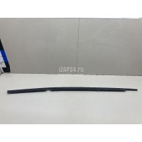 Накладка стекла заднего левого Toyota Yaris (2005 - 2011) 682300D050