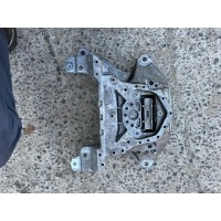 Балка под КПП Audi RS6 C8 (2019—2023) 2020 4k0399262r,4n0399118b