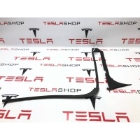 Уплотнитель Tesla Model X 2019 1032153-00-C