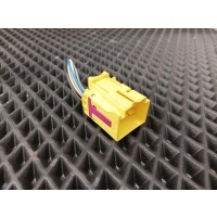 разъем Audi 4F0972575C