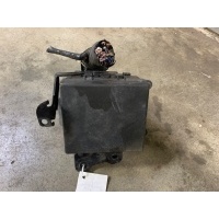 Блок предохранителей под капотом SUZUKI GRAND VITARA 2011 3673864J01