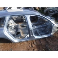 Порог правый Volvo V90 (Cross Country) 2017- 31675860