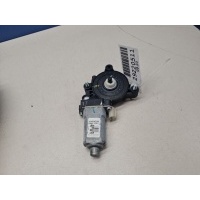 Моторчик стеклоподъёмника задний правый Hyundai i20 2015-2020 82460C7000