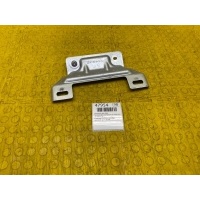 кронштейн Mercedes-Benz GLA-Class X156 2016 A1768100131