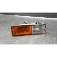 Поворотник правая nissan bluebird wu 11 универсал 87