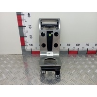 Накладка декоративная на кулису (рамка рычага КПП) Volvo C30 1 (2006-2013) 2008 8648679