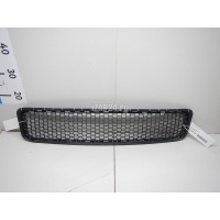 Решетка в бампер VAG Touareg (2002 - 2010) 7L6853678F