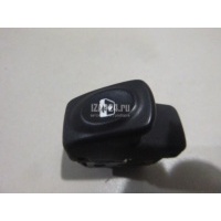 Кнопка стеклоподъемника Renault Clio II/Symbol (1998 - 2008) 8200467795