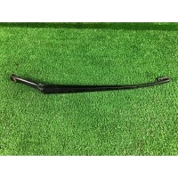 Щеткодержатель (поводок стеклоочистителя, дворник) Audi A4 B5 (S4,RS4) 1999 8D1955407D