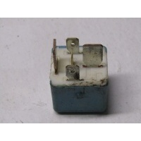 Реле отопителя TOYOTA Corolla E15 2006-2013 9098704010