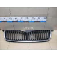 Решетка радиатора VAG Yeti (2009 - 2018) 5L08536689B9