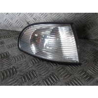 Поворотник правая передняя audi a4 b5